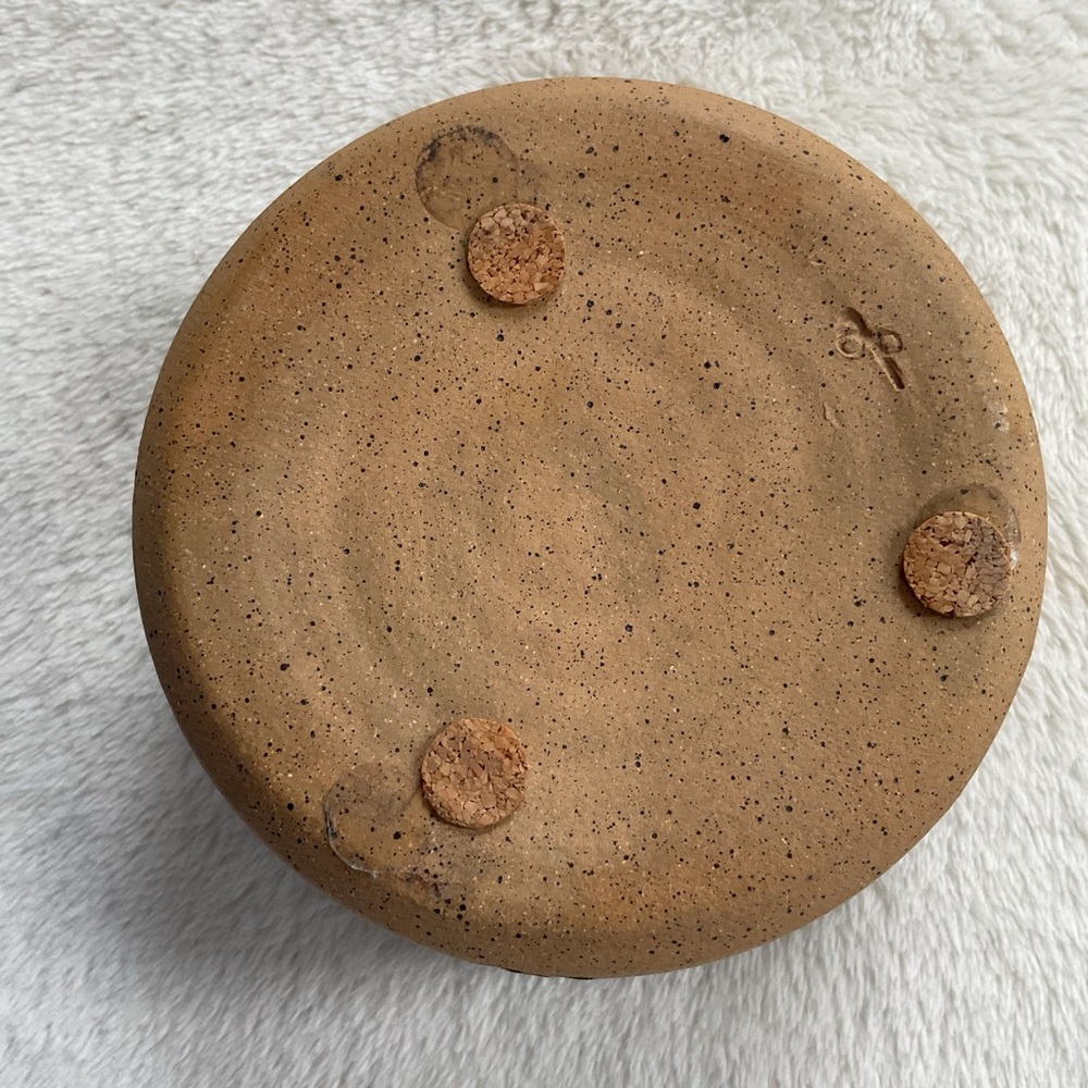 Vintage Studio Pottery Grape Wine Bottle Coaster Signed Ceramic - Picture 8 of 14